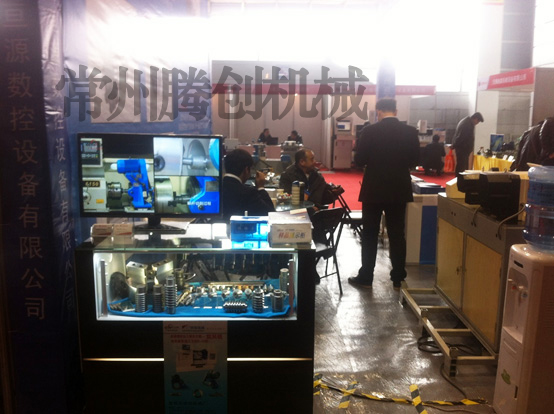 騰創品牌出現在無錫機床展會上。